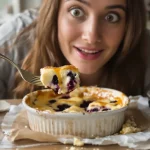 Entre le flan et le clafoutis, ce gâteau maison ne contient ni beurre ni sucre raffiné