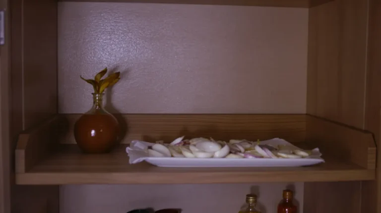 Guerre silencieuse dans votre cuisine : ces deux légumes ne doivent jamais se toucher sous peine de pourrir Guerre silencieuse dans votre cuisine : ces deux légumes ne doivent jamais se toucher sous peine de pourrir